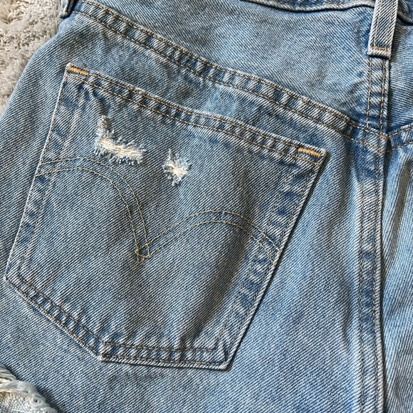 Levi’s 501 Distressed Shorts - Picture 8 of 12